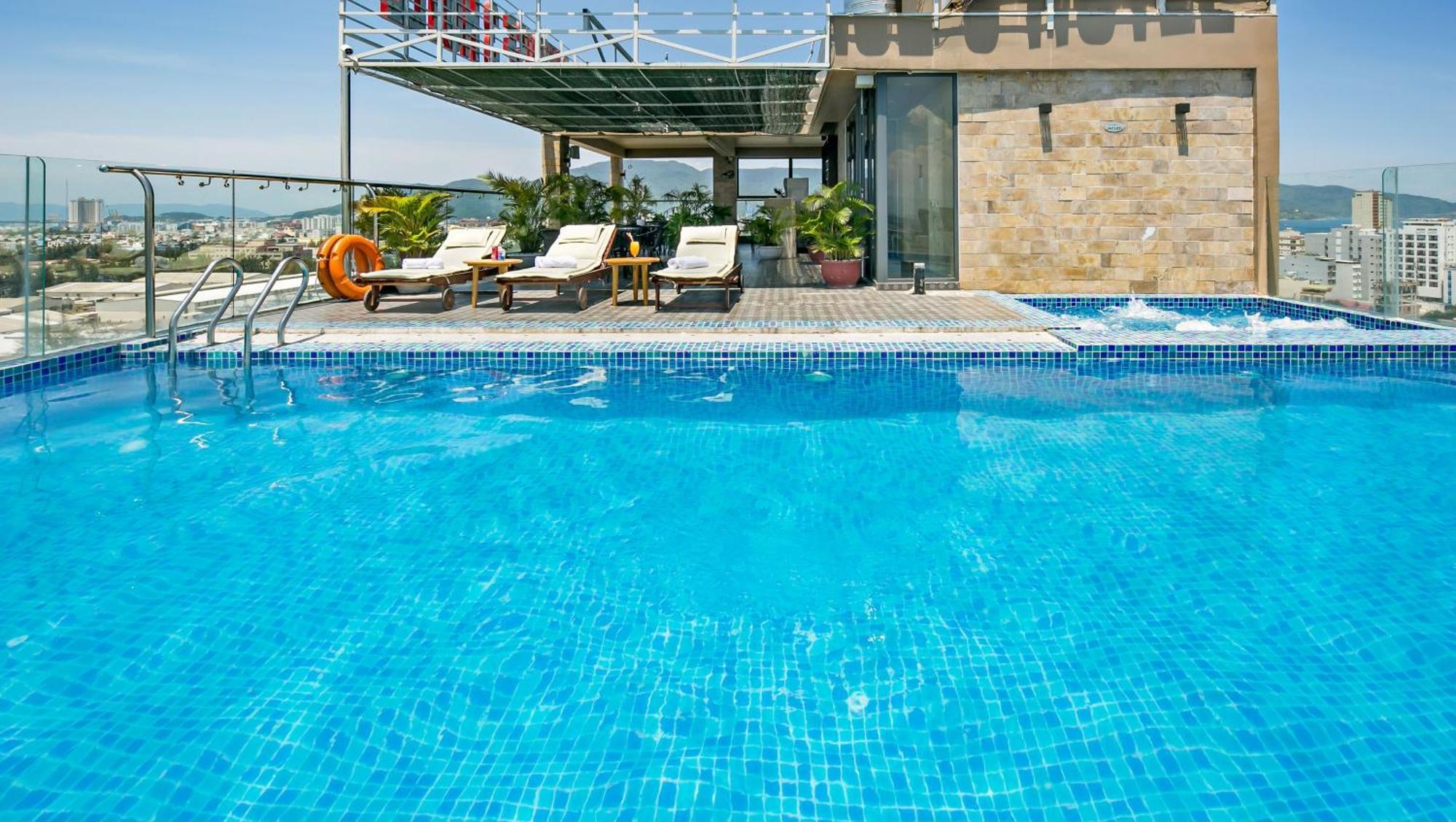 Bliss Luxury Hotel Da Nang Dış mekan fotoğraf